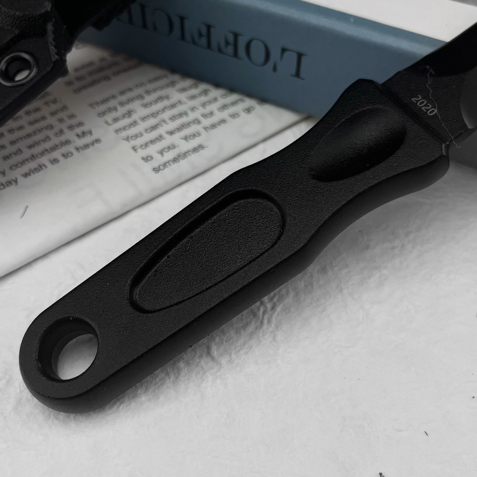 Wielofunkcyjny nóż ze stałym o – Everyday Carry (Edc) Knife recenzja i cena
